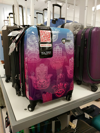 Shopping Mall «Park Forest Shopping Center SW», reviews and photos, 3544 Forest Ln, Dallas, TX 75234, USA