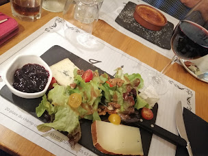 Photo n°11 de Les 100 Culottes Brasserie Bar Tapas à Lourdes ()