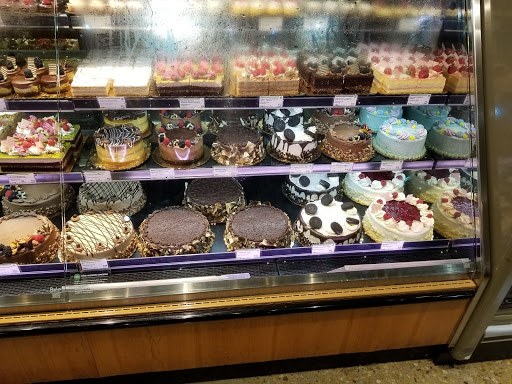 Grocery Store «Whole Foods Market», reviews and photos, 4501 Market Commons Dr, Fairfax, VA 22033, USA