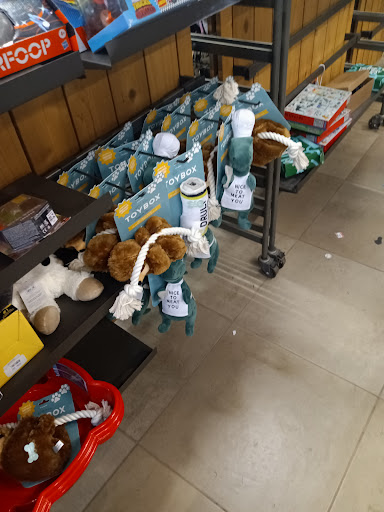 Shoe Store «DSW Designer Shoe Warehouse», reviews and photos, 2485 Richmond Ave, Staten Island, NY 10314, USA