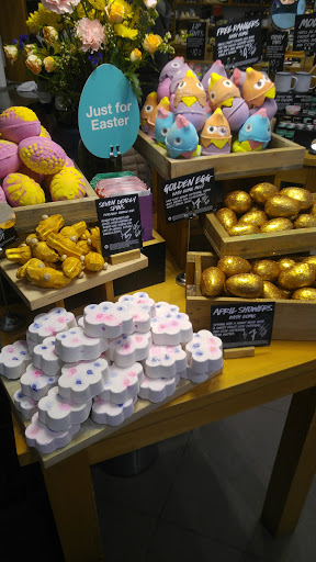 Cosmetics Store «Lush», reviews and photos, 311 Daniel Webster Hwy, Nashua, NH 03060, USA