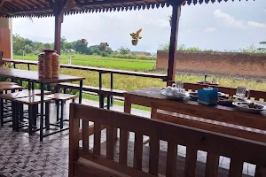 Mbah Mangoen Soemarto's Fried Duck and Chicken image