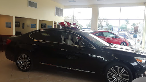 Car Dealer «High Q Auto», reviews and photos, 747 N State Rd 7, Plantation, FL 33317, USA