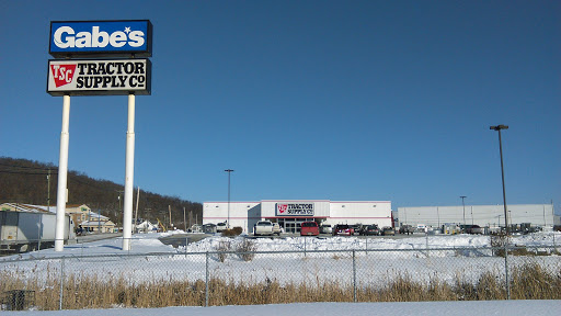 Home Improvement Store «Tractor Supply Co.», reviews and photos, 176 Finley Rd, Belle Vernon, PA 15012, USA