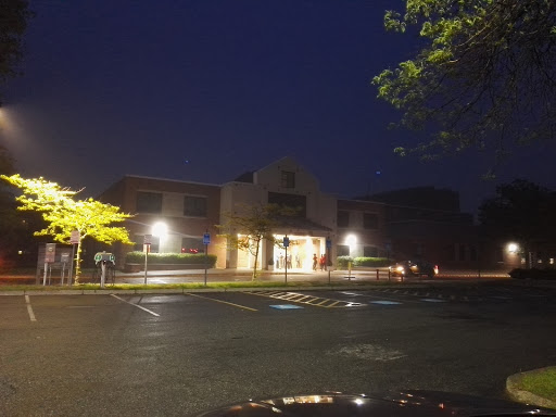 Performing Arts Theater «Barnstable Performing Arts Center», reviews and photos, 744 W Main St, Hyannis, MA 02601, USA