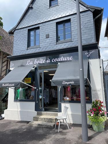 Magasin de vêtements pour femmes La Boîte à Couture Livarot-Pays-d'Auge