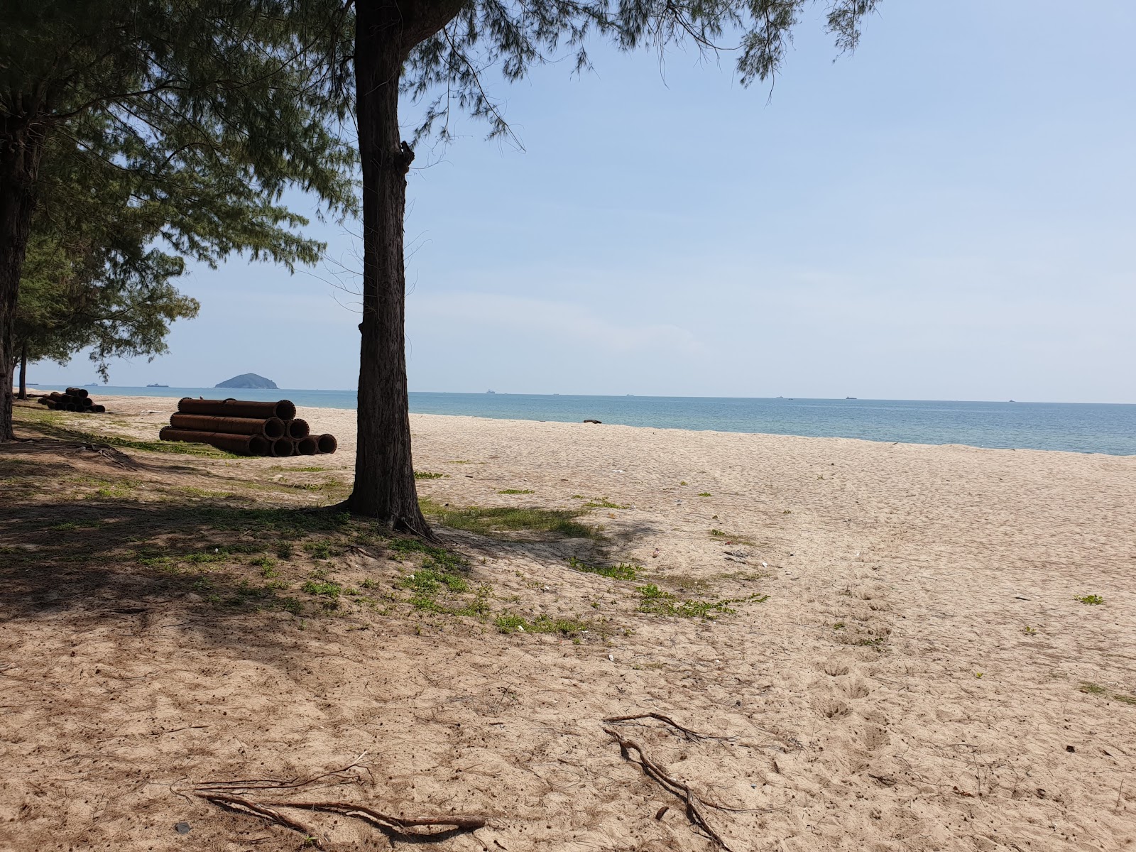 Foto av Kao Seng Beach med lång rak strand