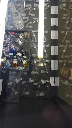 Tobacco Shop «Head Doctors Smoke Shop», reviews and photos, 3508 Madison Ave, Indianapolis, IN 46227, USA