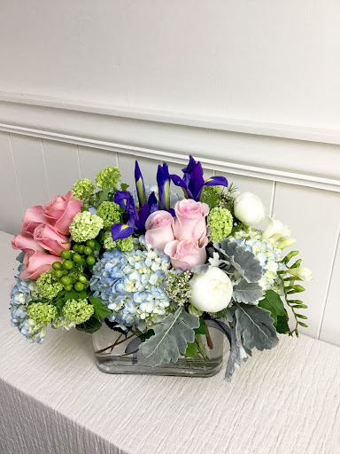 Florist «LaVassar Florists», reviews and photos, 7530 20th Ave NE, Seattle, WA 98115, USA