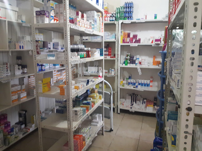 Farmacia Alejandra's - Farmacia