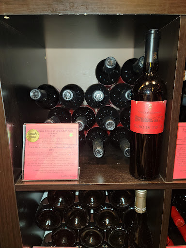 Wine Store «The Winery NYC», reviews and photos, 257 W 116th St, New York, NY 10026, USA