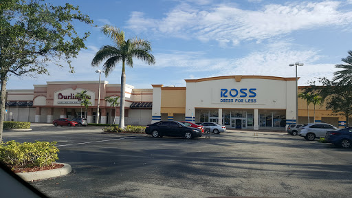 Shopping Mall «Diplomat Mall Shopping Center», reviews and photos, 1725 E Hallandale Beach Blvd, Hallandale Beach, FL 33009, USA