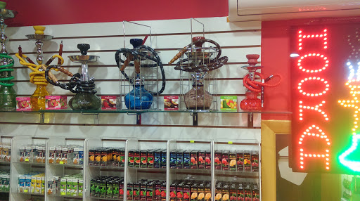 Vaporizer Store «Arlington Vape Tobacco & Hookah», reviews and photos, 1201 S Hayes St, Arlington, VA 22202, USA