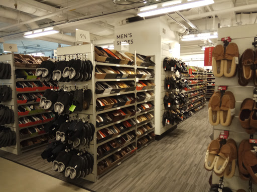 Department Store «Nordstrom Rack 12th Street», reviews and photos, 555 12th St NW c120, Washington, DC 20004, USA