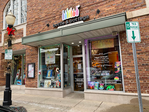 Party Planner «Bottle & Bottega La Grange», reviews and photos, 1 W Harris Ave, La Grange, IL 60525, USA