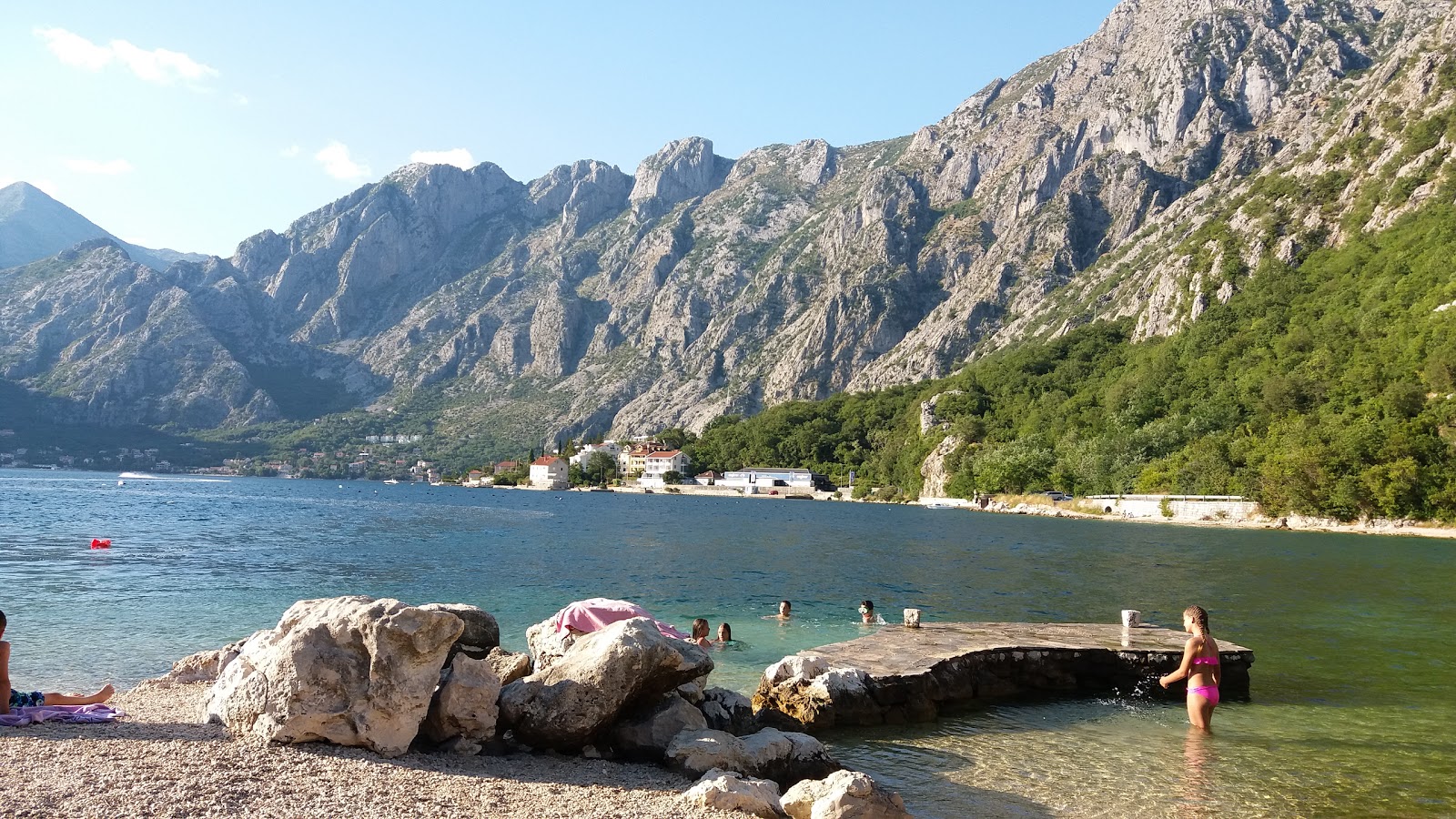 Galebova stijena'in fotoğrafı kısa ve düz ile birlikte