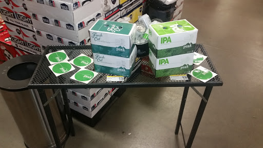 Beer Store «Hunt Valley Wine, Liquor & Beer», reviews and photos, 116 A Shawan Rd, Hunt Valley, MD 21030, USA