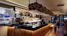 Noel’s Bar and Restaurant