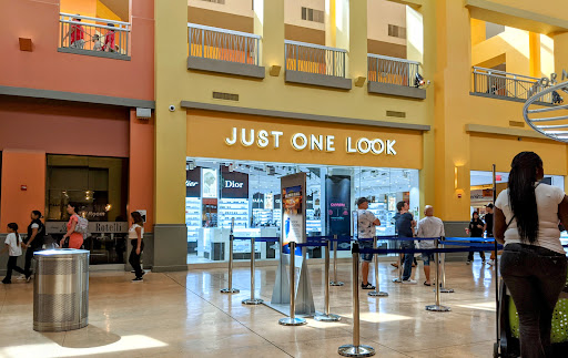Sunglasses Store «Just One Look», reviews and photos, 11401 NW 12th St, Miami, FL 33172, USA