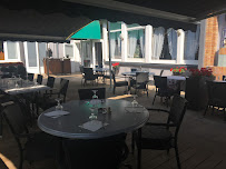 Atmosphère du Restaurant Le Méditerranéen à Bruay-la-Buissière - n°16