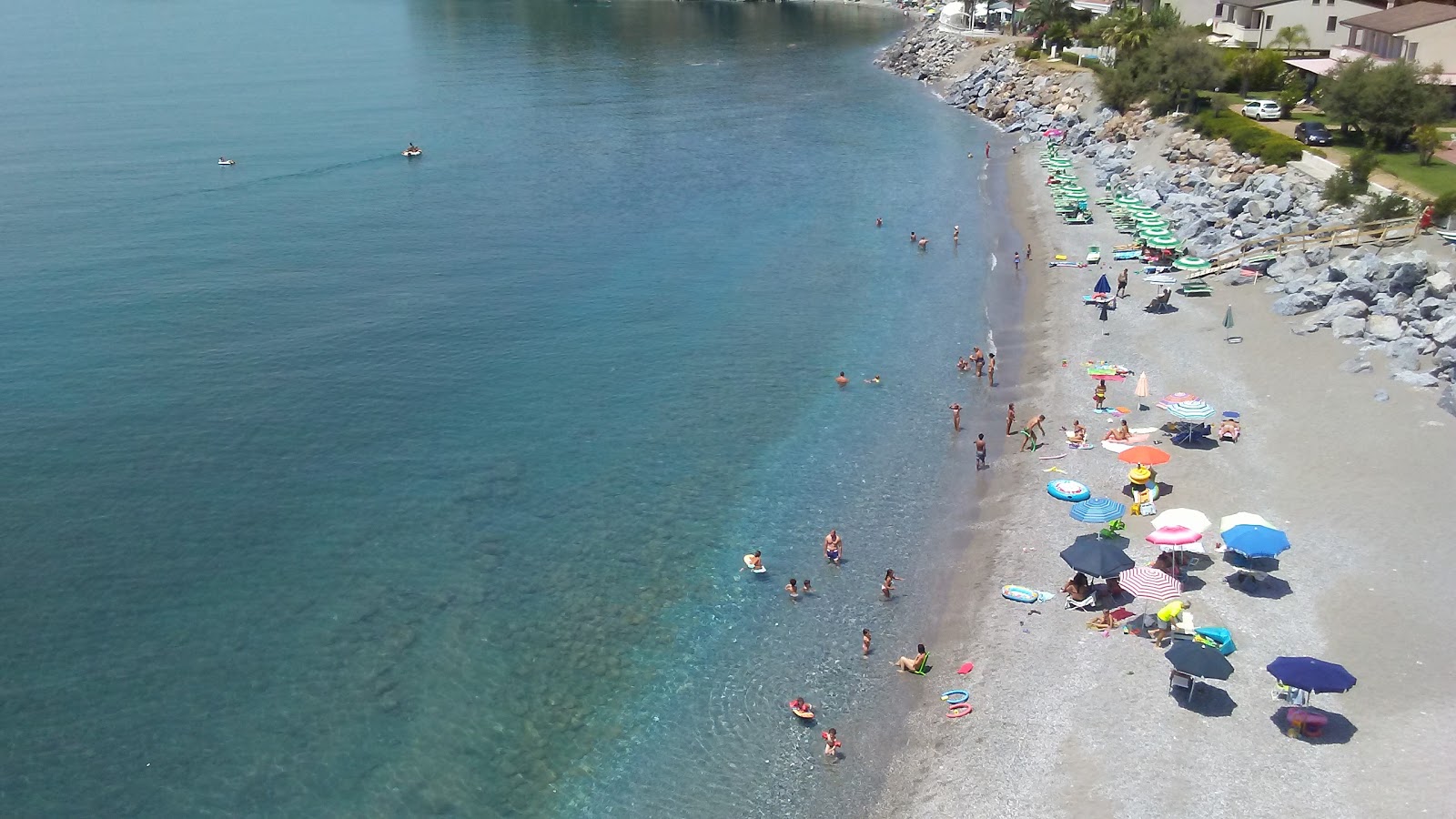 Foto di Cavinia beach area del resort sulla spiaggia