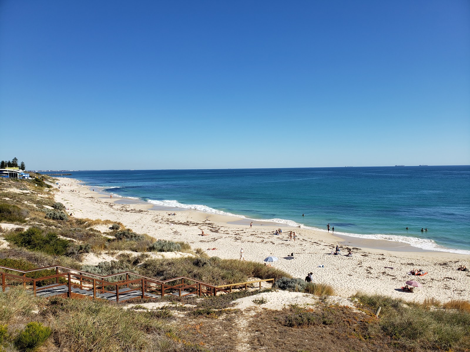 Foto von Grand Street Beach mit beiger sand Oberfläche