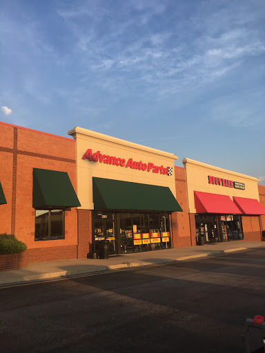 Auto Parts Store «Advance Auto Parts», reviews and photos, 8105 Moores Ln #200, Brentwood, TN 37027, USA