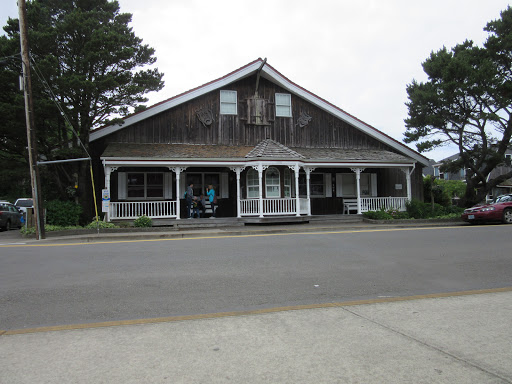 Restaurant «Cannon Beach Hardware & Public House», reviews and photos, 1235 S Hemlock St, Cannon Beach, OR 97110, USA