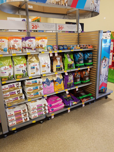 Pet Supply Store «PetSmart», reviews and photos, 1130 SE Everett Mall Way, Everett, WA 98208, USA
