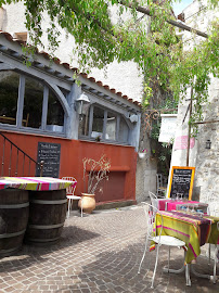 Atmosphère du Restaurant français La Farigoule à Le Castellet - n°15