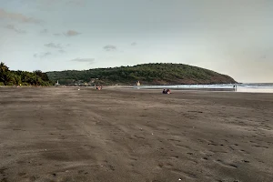 कोळथरे समुद्र किनारा Kolthare Beach image