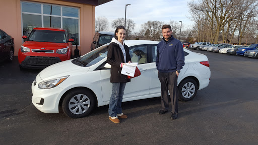 Used Car Dealer «RightWay Auto Sales», reviews and photos, 2705 Navarre Ave, Oregon, OH 43616, USA