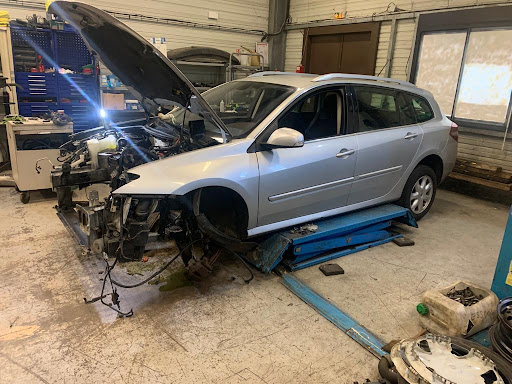 Photo 4 - SSK AUTO Casse enlèvement epave reprise VHU