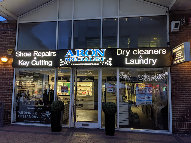 Aron Specialist Dry Cleaners