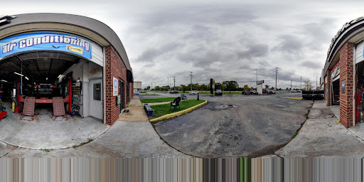 Auto Repair Shop «Meineke Car Care Center», reviews and photos, 811A W Higgins Rd, Schaumburg, IL 60195, USA