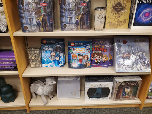 Book Store «Barnes & Noble Booksellers Encinitas», reviews and photos, 1040 N El Camino Real # 104, Encinitas, CA 92024, USA