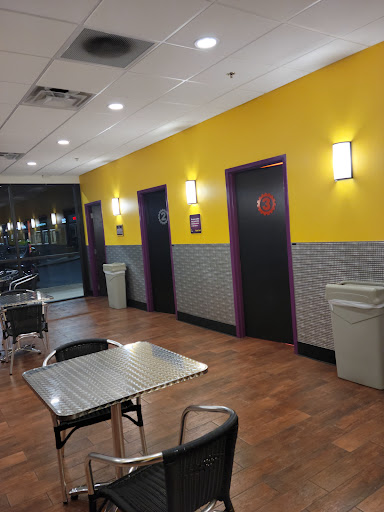 Shopping Mall «Delmont Village Shopping Center», reviews and photos, 5151 Plank Rd, Baton Rouge, LA 70805, USA