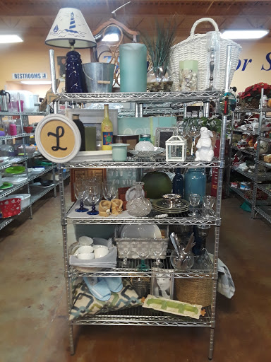 Thrift Store «Goodwill Stuart Store & Donation Center», reviews and photos, 1892 SE Federal Hwy, Stuart, FL 34994, USA