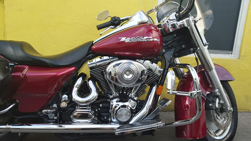 Motorcycle Repair Shop «Fache Motorcycles & Scooters sales-repairs shop», reviews and photos, 2051 NW 27th Ave, Miami, FL 33142, USA