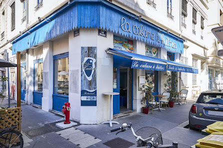 La Cabane à Huîtres 128 Rue Boileau, 69006 Lyon, France