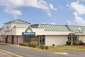Days Inn Alcoa Knoxville Airport image