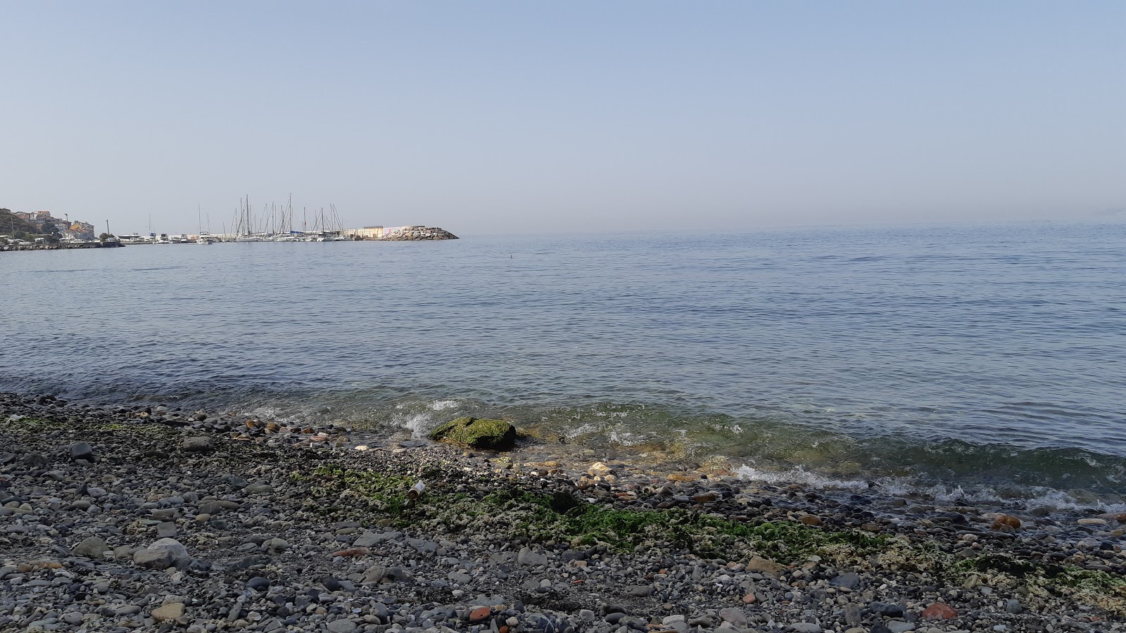 Foto van Zeytinbagi Halk Plaji met gemiddeld niveau van netheid