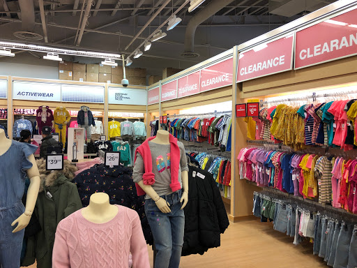 Clothing Store «Gap Outlet», reviews and photos, 470 Evergreen Ct, Central Valley, NY 10917, USA