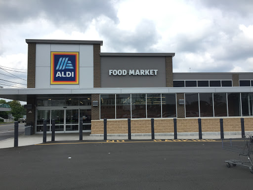 Grocery Store «Aldi Food Market», reviews and photos, 496 Main St, Hackensack, NJ 07601, USA