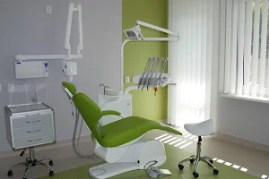 Gabinet Stomatologiczny "GREEN DENT" lekarz dentysta Anna Kwiecień - Tarnobrzeg image
