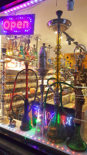 Vaporizer Store «Eastie Smoke Shop», reviews and photos, 76 Bennington St, East Boston, MA 02128, USA