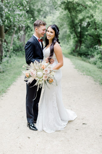 Bridal Shop «Laura Jacobs Bridal», reviews and photos, 9903 Gulf Coast Main St #142, Fort Myers, FL 33913, USA