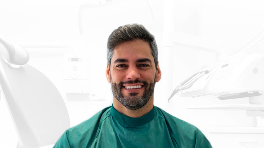 Clínica Dental Dr. Manuel Artiles C. Camilo Jose Cela, 1, 1, 35240 Carrizal, Las Palmas, España