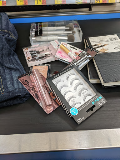 Department Store «Walmart Supercenter», reviews and photos, 3003 N Highway 61, Muscatine, IA 52761, USA