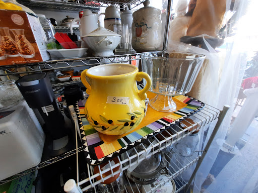 Thrift Store «Church Mouse Thrift Shoppe», reviews and photos, 26 1/2 W Broad St, Newton Falls, OH 44444, USA